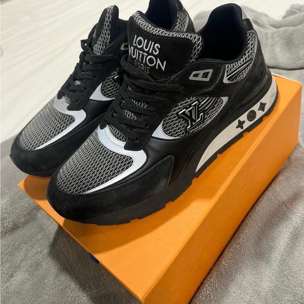 Louis Vuitton Black and White Men's Sneakers
